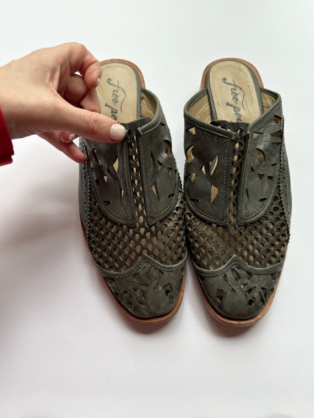 Free People Paramount Slip-On Mules Gray Cut Out Leather Size 8 Size 38.5